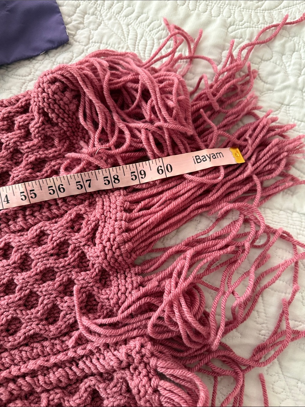 Handmade dusty rose crochet wrap with openwork lattice pattern and fringed ends, - Picture 7 of 7
